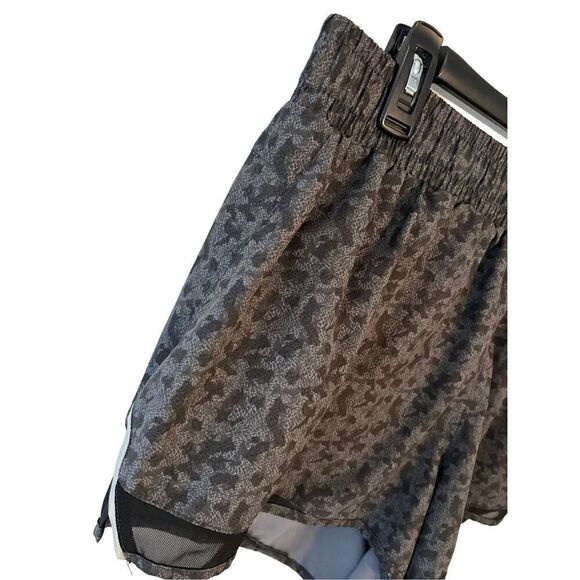 ASICS athletic shorts - Picture 3 of 10